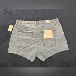 GOOD AMERICAN NEW WITH TAGS BOMBSHELL SHORT